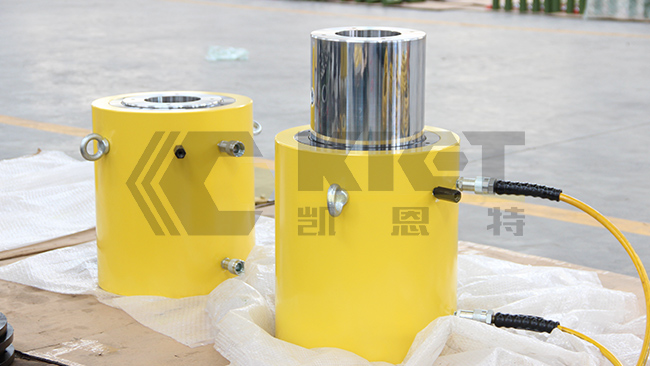 雙作用中空液壓千斤頂頂升測(cè)試